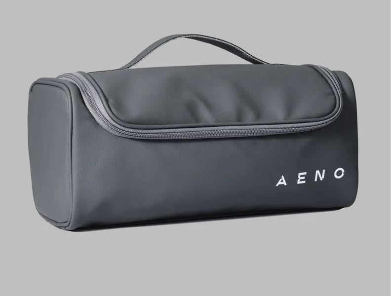 Travel friendly: travel case included