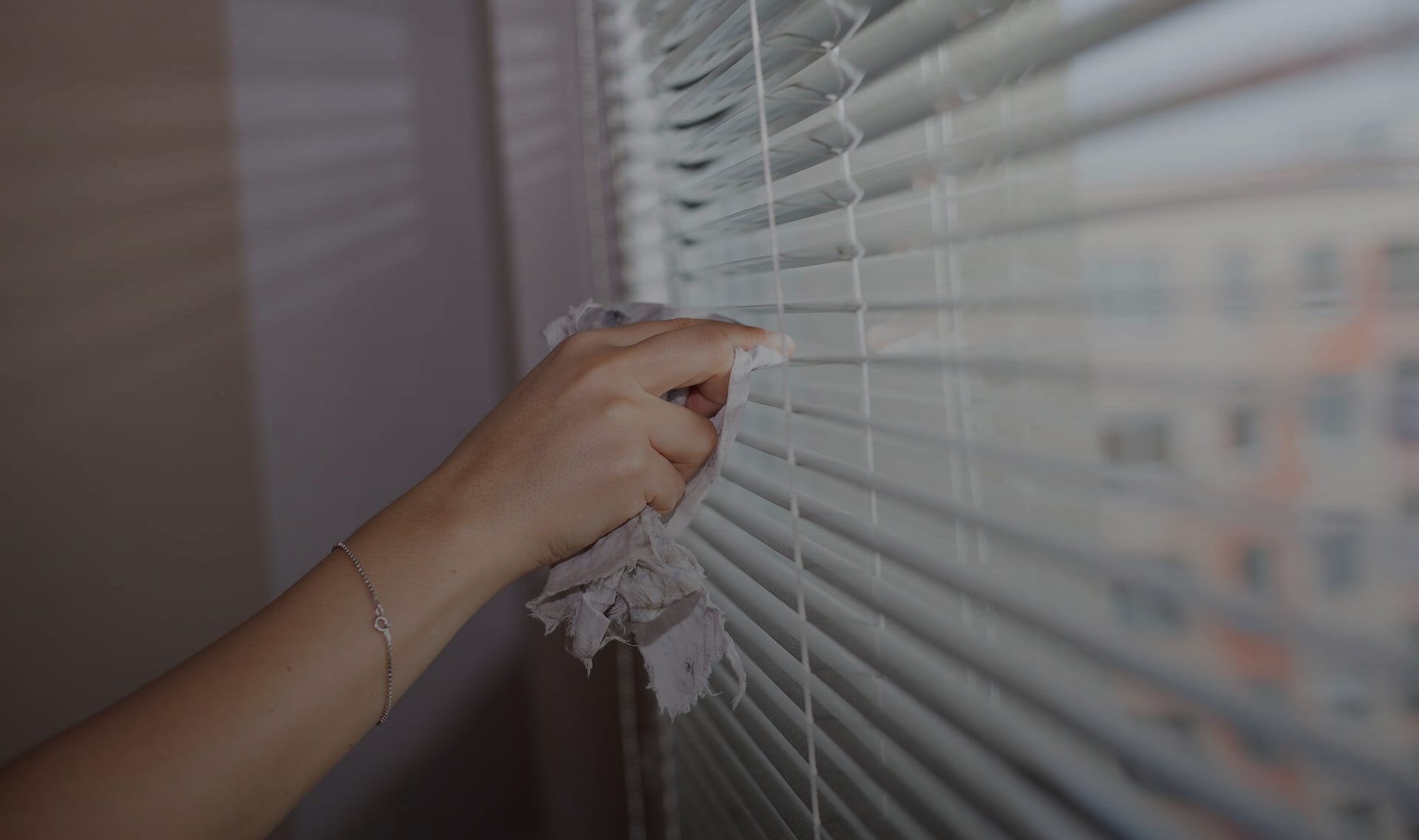 How to Wash Blinds: Tips for Cleaning Window Blinds – AENO Blog